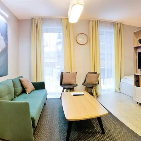 Happy Ugne, The Is In The Heart Of The Old Town, Self-check-in, Car-parking Апартаменты *