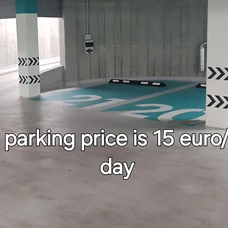 Happy Ugne, The Is In The Heart Of The Old Town, Self-check-in, Car-parking Vilnius